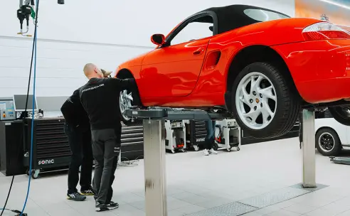Klaar voor het nieuwe seizoen: doe de Porsche Seizoenscheck bij Porsche Centrum Brabant